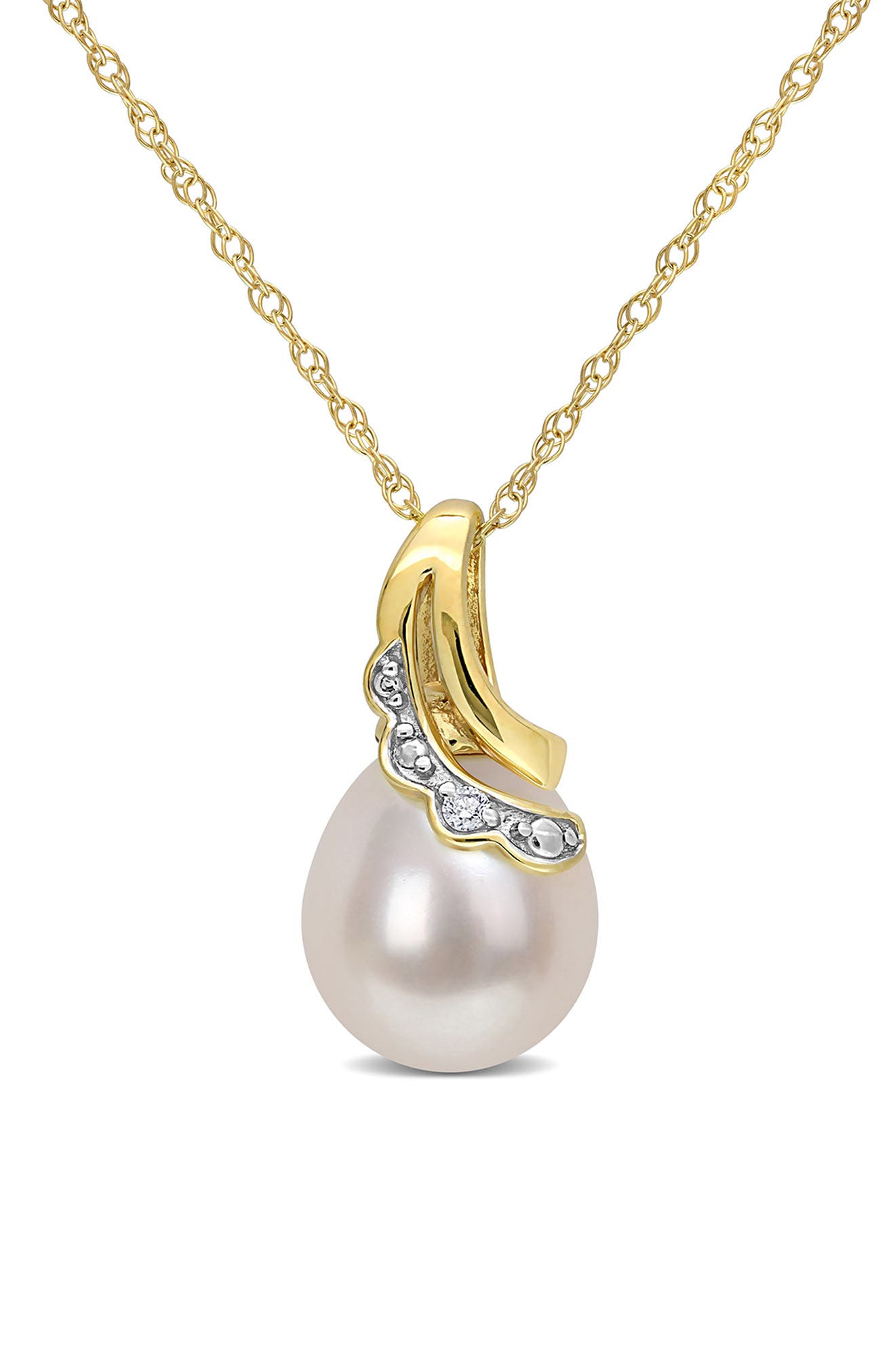 10k White Gold Freshwater Cultured Pearl Baby Bootie Pendant with 18 Chain 10k White Gold Freshwater Cultured Pearl Baby Bootie Pendant with 18 Chain